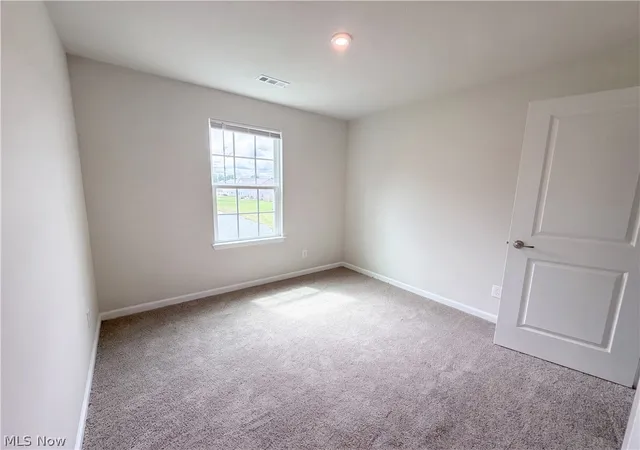 Photo 3 of Single family home for sale at 1594 Slick Rock Dr, Painesville, OH 44077 | MLS# 5211820 | Listing updated on 2026-10-02