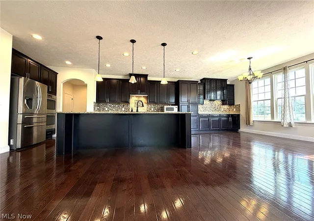 Photo 4 of Single family home for sale at 3111 Fairview Dr, Avon, OH 44011 | MLS# 5212356 | Listing updated on 2026-10-06