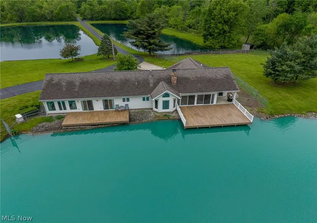 Photo 2 of Single family home for sale at 9541 N Bedford Rd, Macedonia, OH 44056 | MLS# 5212257 | Listing updated on 2026-09-09