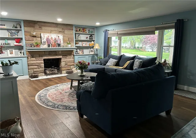 Photo 2 of Sale Pending at 105 Rand Ave, St Clairsville, OH 43950 | MLS# 5212647 | Listing updated on 2026-09-14