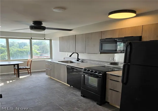 Photo 2 of Condo for sale at 12520 Edgewater Dr #510, Lakewood, OH 44107 | MLS# 5212778 | Listing updated on 2026-09-12