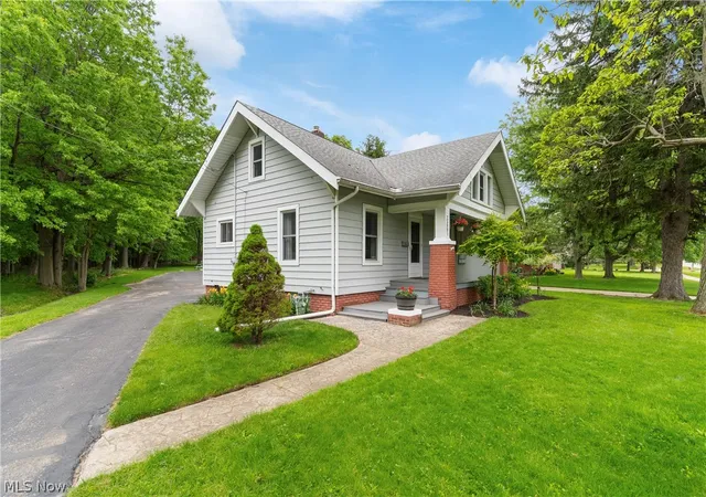 Photo 2 of Single family home for sale at 25001 Chardon Rd, Cleveland, OH 44143 | MLS# 5212812 | Listing updated on 2026-09-08