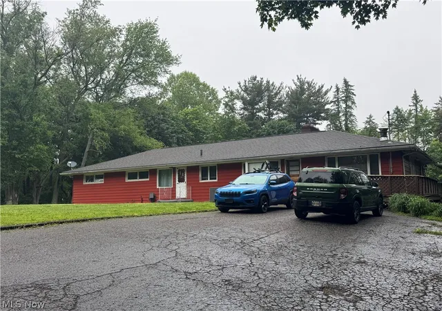 Photo 1 of Single family home for sale at 12797 Oakwood Ave Nw, Uniontown, OH 44685 | MLS# 5212887 | Listing updated on 2026-09-08