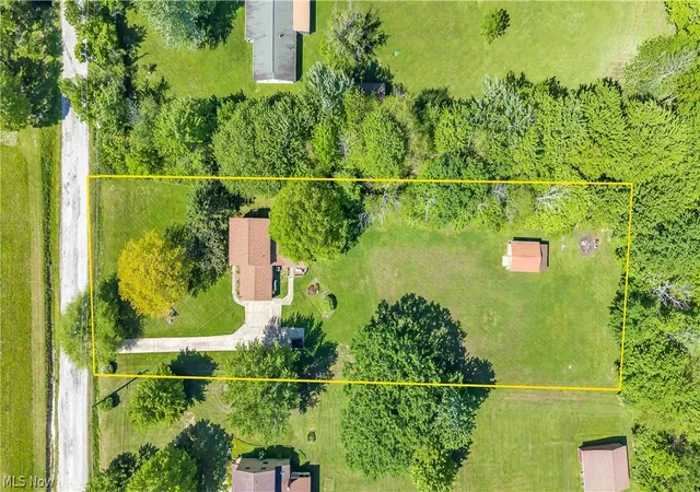 Photo 3 of Single family home for sale at 6635 Taylor Rd, Painesville, OH 44077 | MLS# 5211575 | Listing updated on 2026-10-01