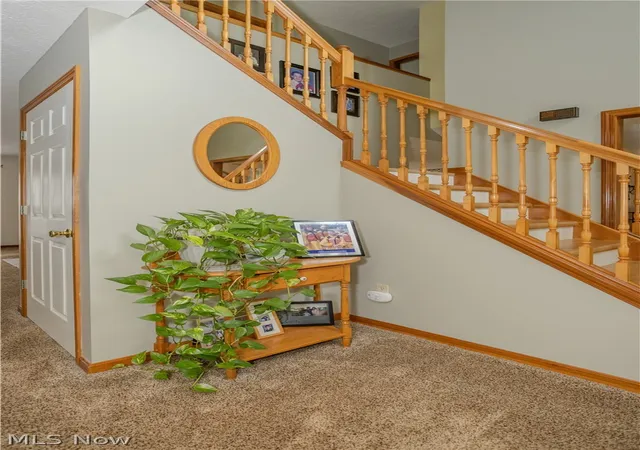 Photo 4 of Single family home for sale at 1009 Brittingham Dr, Ravenna, OH 44266 | MLS# 5204613 | Listing updated on 2026-09-30