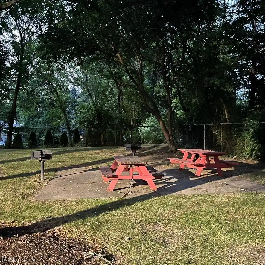 Listing Photo 41 - Condo for sale in 3675 Clague Rd located at 3675 Clague Rd, North Olmsted, OH 44070 - Unit #306