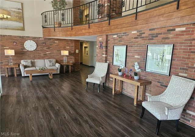 Listing Photo 5 - Condo for sale in building located at 3675 Clague Rd, North Olmsted, OH 44070 - Unit #306