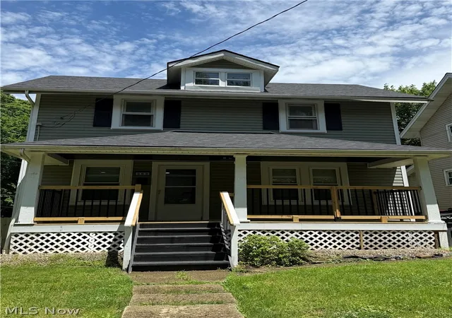 Photo 3 of Single family home for sale at 569 Barwell St, Akron, OH 44303 | MLS# 5214326 | Listing updated on 2026-10-07