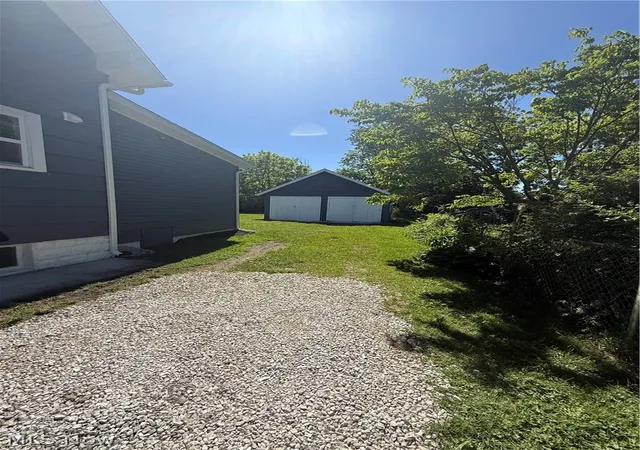 Photo 3 of Sale Pending at 586 Brittain Rd, Akron, OH 44305 | MLS# 5214429 | Listing updated on 2026-09-03