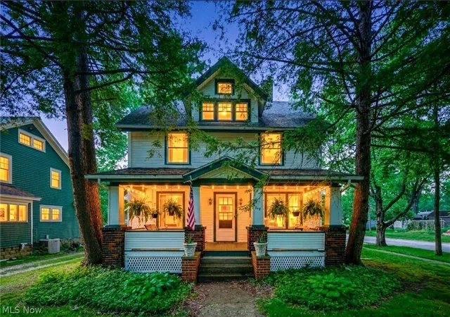 Photo 1 of Single family home for sale at 748 E Main St, Ravenna, OH 44266 | MLS# 5214219 | Listing updated on 2026-09-14