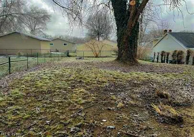 Photo 2 of Single family home for sale at 1623 Eastwood Ave, Akron, OH 44305 | MLS# 5213956 | Listing updated on 2026-09-09