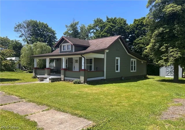 Photo 2 of Single family home for sale at 709 2nd Street, St Marys, WV 26170 | MLS# 5213877 | Listing updated on 2026-09-12
