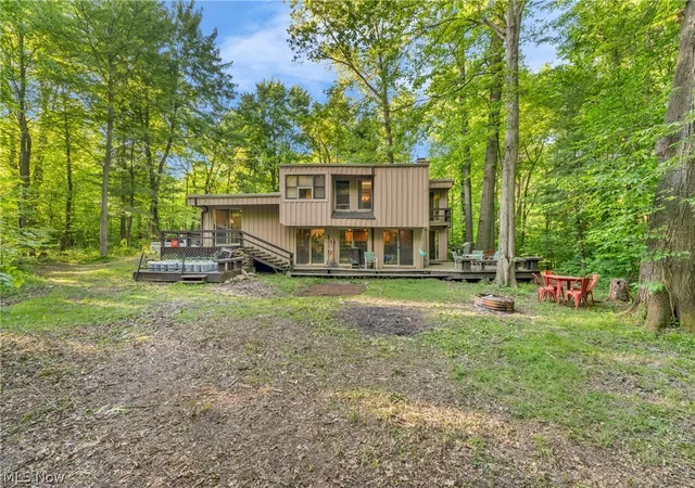 Single family home for sale at 2680 Stubbins Rd, Brecksville, OH 44141 | MLS# 5214677