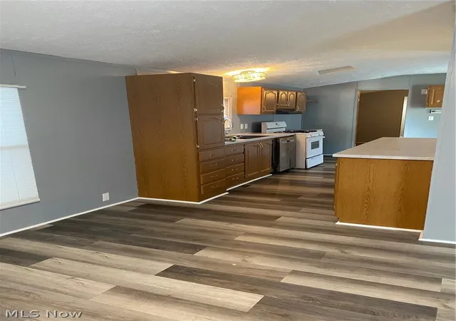 Photo 4 of Single family home for sale at 62 Redwood Dr, Beloit, OH 44609 | MLS# 5215211 | Listing updated on 2026-09-02