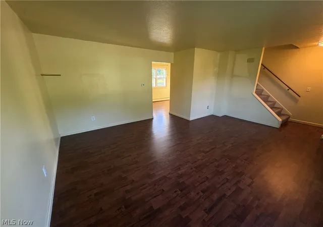 Photo 2 of Single family home for sale at 4700 Chelsea Dr, Lorain, OH 44055 | MLS# 5215382 | Listing updated on 2026-09-14
