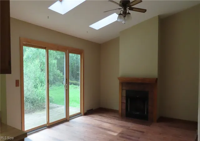 Photo 3 of Sale Pending at 695 Morris Dr, Vermilion, OH 44089 | MLS# 5215777 | Listing updated on 2026-09-04