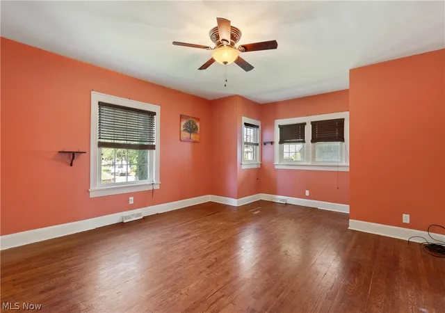 Photo 4 of Sale Pending at 1274 Woodland Ave NW, Canton, OH 44703 | MLS# 5215864 | Listing updated on 2026-09-03