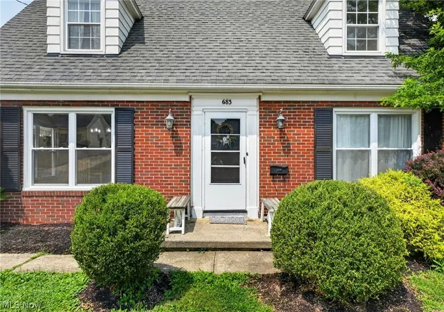 Photo 3 of Single family home for sale at 683 E Ford Ave, Barberton, OH 44203 | MLS# 5215888 | Listing updated on 2026-09-09