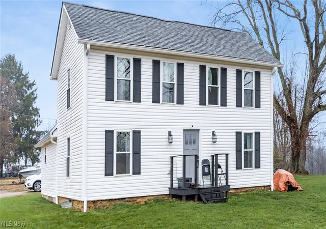 Photo 1 of Sale Pending at 1435 Luby Ln, Zanesville, OH 43701 | MLS# 5214860 | Listing updated on 2026-10-03