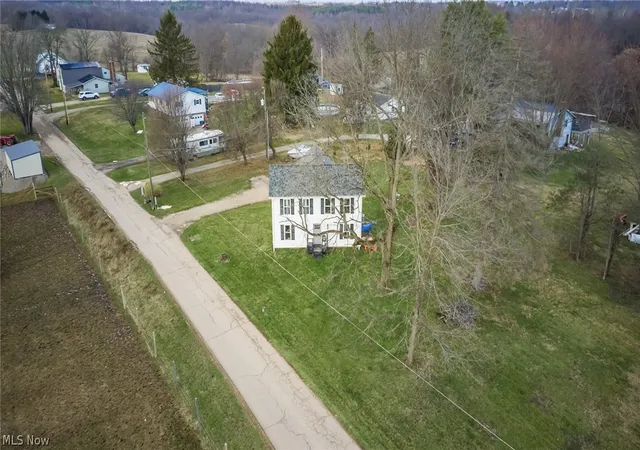 Photo 2 of Sale Pending at 1435 Luby Ln, Zanesville, OH 43701 | MLS# 5214860 | Listing updated on 2026-10-03