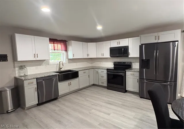 Photo 3 of Sale Pending at 1435 Luby Ln, Zanesville, OH 43701 | MLS# 5214860 | Listing updated on 2026-10-03