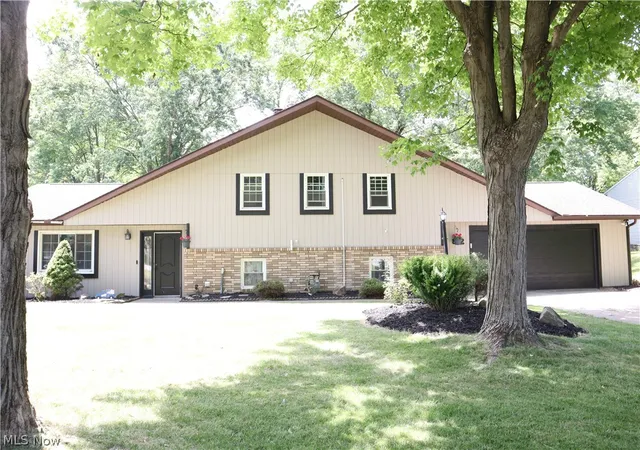 Photo 1 of Single family home for sale at 812 Blackfeet Trl, Macedonia, OH 44056 | MLS# 5216141 | Listing updated on 2026-09-07