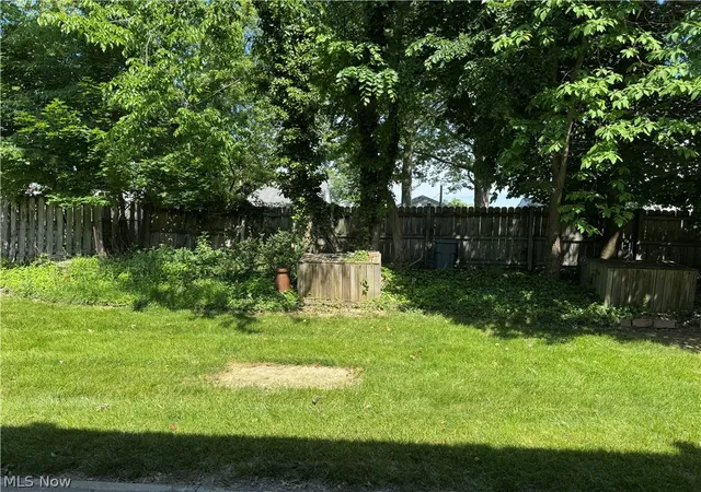 Photo 3 of Condo for sale at 4393 Fairway Dr, Cleveland, OH 44135 | MLS# 5216160 | Listing updated on 2026-09-04