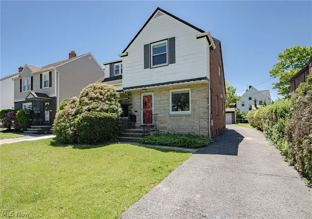 Photo 2 of Single family home for sale at 3666 Silsby Rd, University Heights, OH 44118 | MLS# 5215494 | Listing updated on 2026-09-03