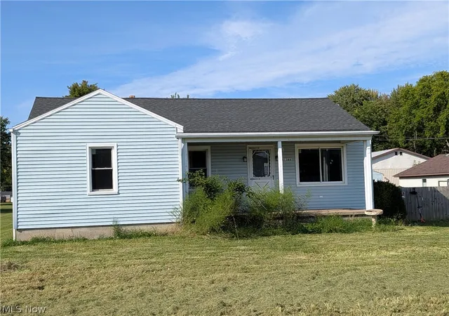 Photo 3 of Single family home for sale at 41386 Schadden Rd, Elyria, OH 44035 | MLS# 5216495 | Listing updated on 2026-09-10