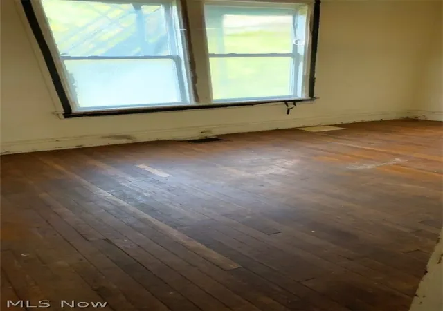 Photo 3 of Sale Pending at 1711 Holyoke Ave, Cleveland, OH 44112 | MLS# 5216274 | Listing updated on 2026-08-31
