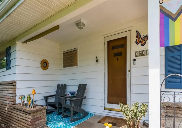 Photo 3 of Single family home for sale at 2525 Geneva Dr, Zanesville, OH 43701 | MLS# 5216640 | Listing updated on 2026-09-07