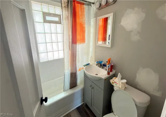 Photo 4 of Single family home for sale at 5596 South Blvd, Maple Heights, OH 44137 | MLS# 5216468 | Listing updated on 2026-09-04