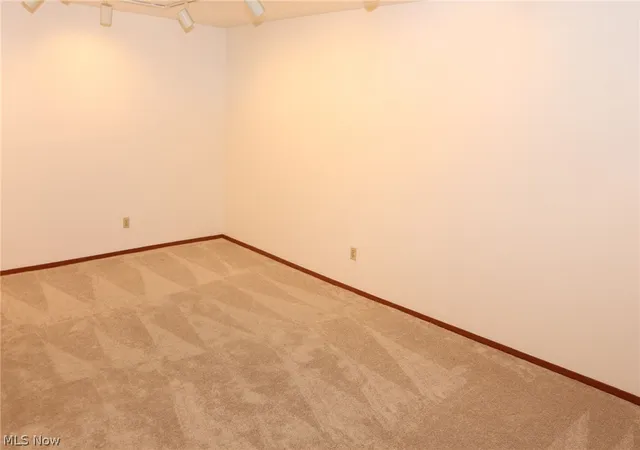 Photo 4 of Condo for sale at 4849 Grace Rd #121, North Olmsted, OH 44070 | MLS# 5216888 | Listing updated on 2026-09-09