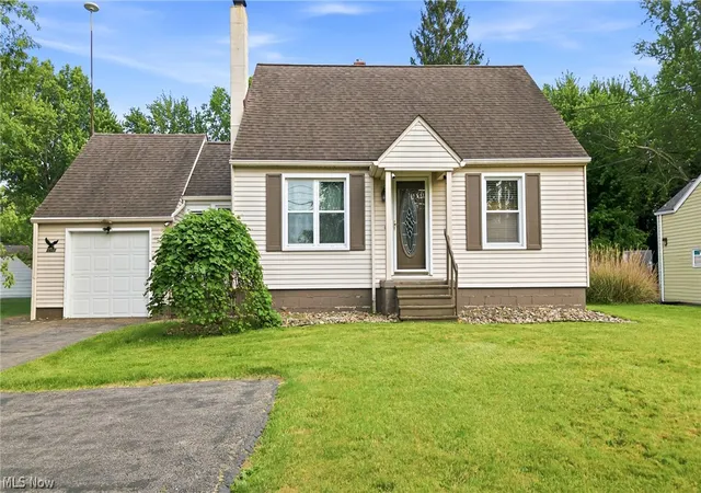 Photo 1 of Single family home for sale at 3671 Shields Rd, Canfield, OH 44406 | MLS# 5216409 | Listing updated on 2026-09-14