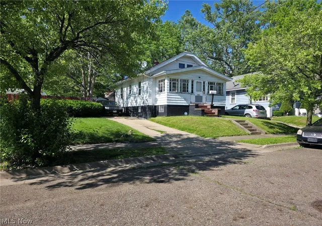 Photo 1 of Single family home for sale at 897 Richmond St, Akron, OH 44306 | MLS# 5217026 | Listing updated on 2026-09-10