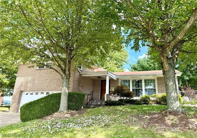 Photo 2 of Single family home for sale at 136 Marie Ave, Weirton, WV 26062 | MLS# 5216788 | Listing updated on 2026-09-09