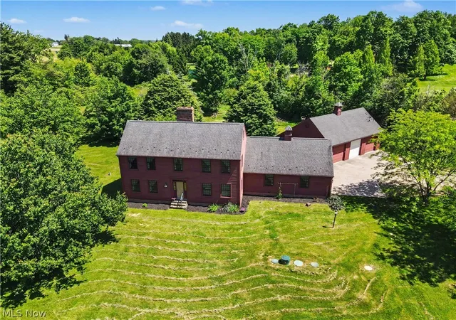 Photo 2 of Single family home for sale at 4622 Beechwood Ave Ne, Paris, OH 44669 | MLS# 5215092 | Listing updated on 2026-09-15