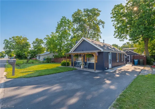 Photo 1 of Sale Pending at 303 Roxboro Rd, Vermilion, OH 44089 | MLS# 5215666 | Listing updated on 2026-09-08
