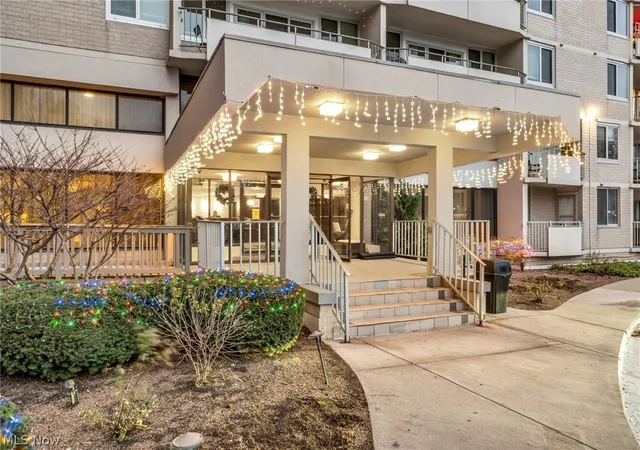 Listing Photo 2 - Condo for sale in building located at 12900 Lake Ave, Lakewood, OH 44107 - Unit #216