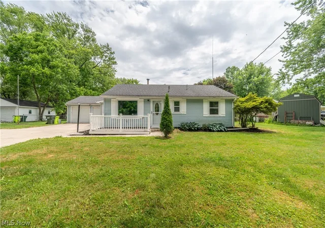 Photo 2 of Single family home for sale at 1020 Water St, Newton Falls, OH 44444 | MLS# 5217202 | Listing updated on 2026-09-14