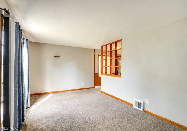 Photo 4 of Single family home for sale at 29800 Robert St, Wickliffe, OH 44092 | MLS# 5217613 | Listing updated on 2026-10-04