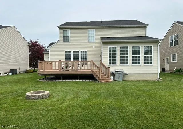 Photo 2 of Sale Pending at 566 Colonial Dr, Painesville, OH 44077 | MLS# 5217837 | Listing updated on 2026-09-17