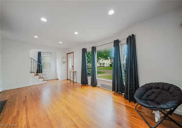 Photo 4 of Sale Pending at 18400 Maple Hts Blvd, Maple Heights, OH 44137 | MLS# 5217067 | Listing updated on 2026-09-10