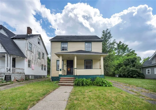 Photo 2 of Single family home for sale at 10402 Dove Ave, Cleveland, OH 44105 | MLS# 5218354 | Listing updated on 2026-10-06