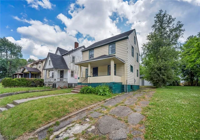 Photo 3 of Single family home for sale at 10402 Dove Ave, Cleveland, OH 44105 | MLS# 5218354 | Listing updated on 2026-10-06