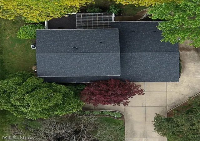 Photo 3 of Single family home for sale at 2755 Stanway Dr, Zanesville, OH 43701 | MLS# 5218461 | Listing updated on 2026-09-22