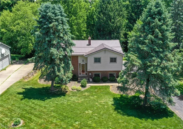 Photo 1 of Single family home for sale at 11836 Kenyon Dr, Hiram, OH 44234 | MLS# 5218500 | Listing updated on 2026-09-19
