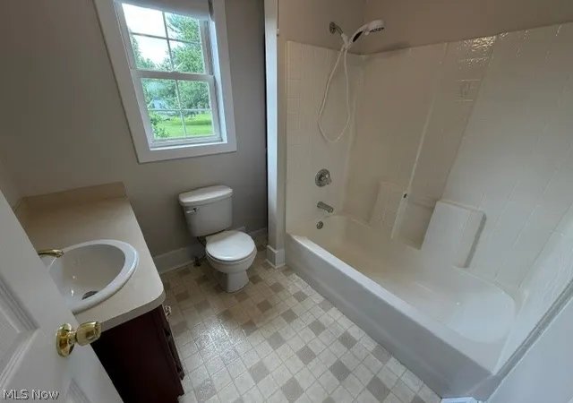 Photo 4 of Single family home for sale at 413 W Main St, South Amherst, OH 44001 | MLS# 5215662 | Listing updated on 2026-09-03