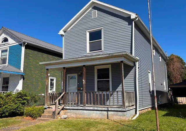 Photo 2 of Single family home for sale at 529 Railroad St, Chester, WV 26034 | MLS# 5218729 | Listing updated on 2026-09-04