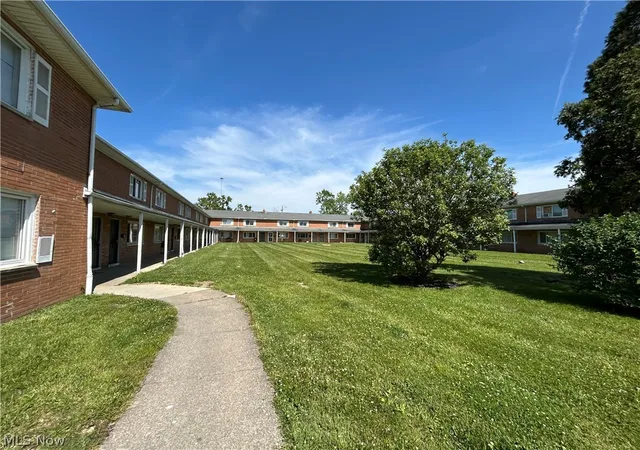 Photo 1 of Condo for sale at 4871 Banbury Ct #15, Cleveland, OH 44128 | MLS# 5219081 | Listing updated on 2026-09-04